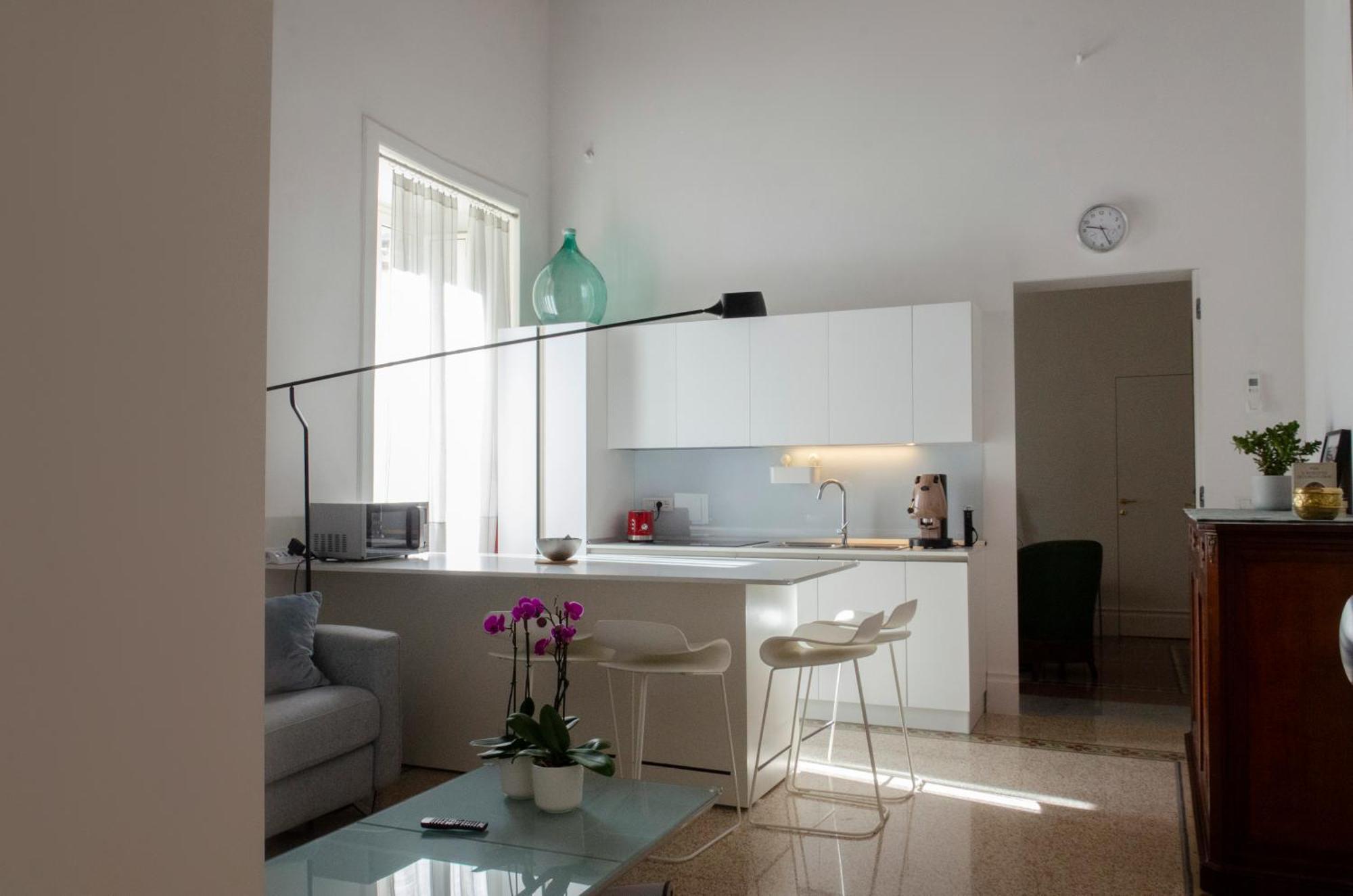 Dante Apartment