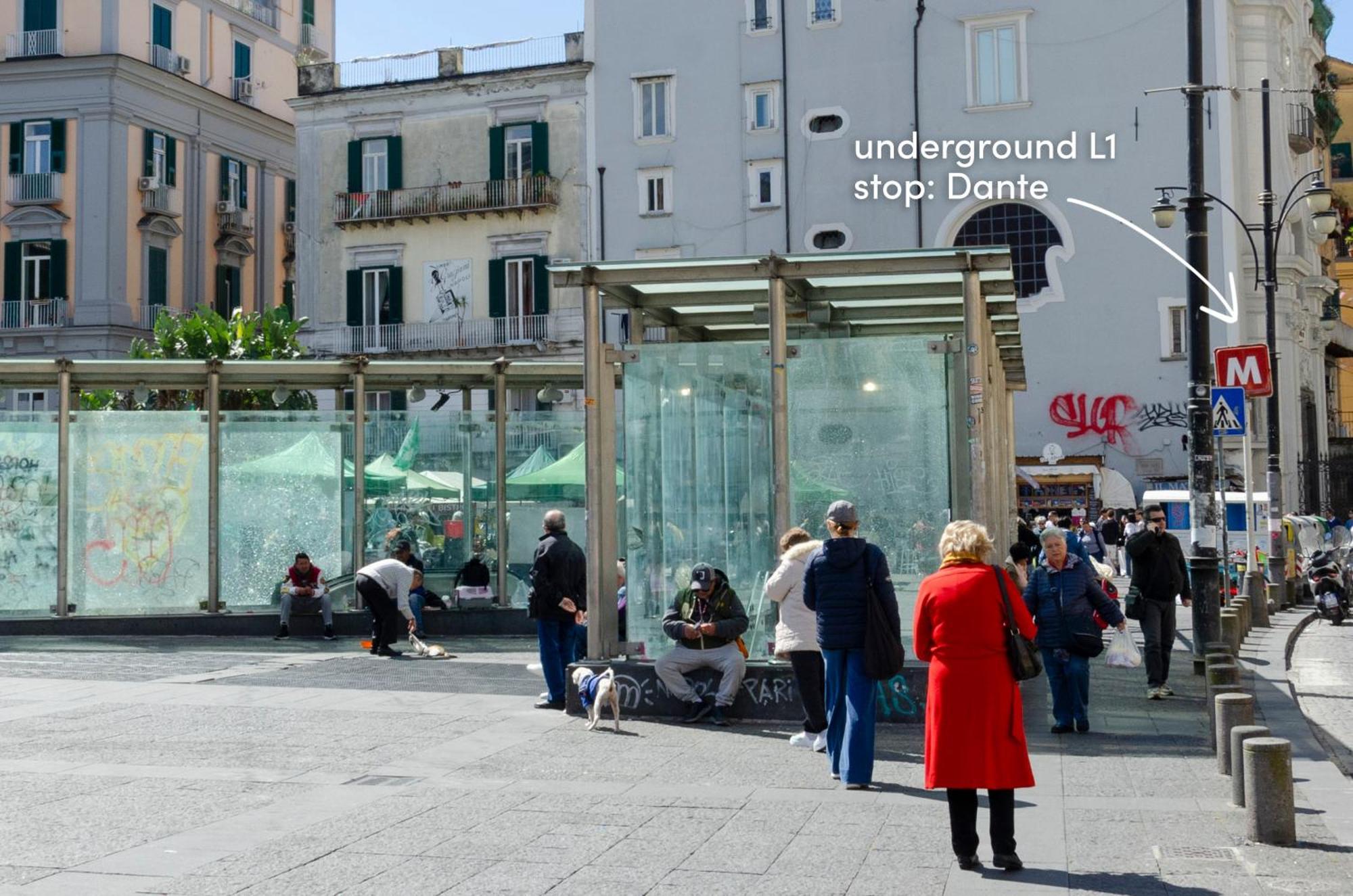 Dante * Naples